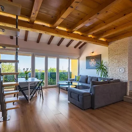 3 Bedroom In Lägenhet *