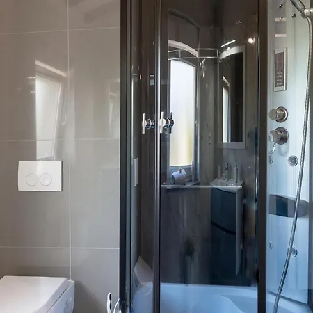 3 Bedroom In Marinici (Primorsko-Goranska)
